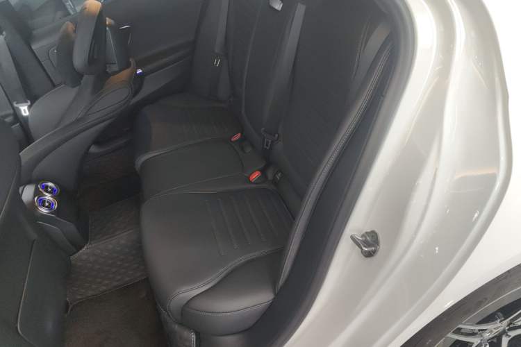 Used Mercedes-Benz C-Class 2023 Restyled C 260 L Night Edition Sports Version