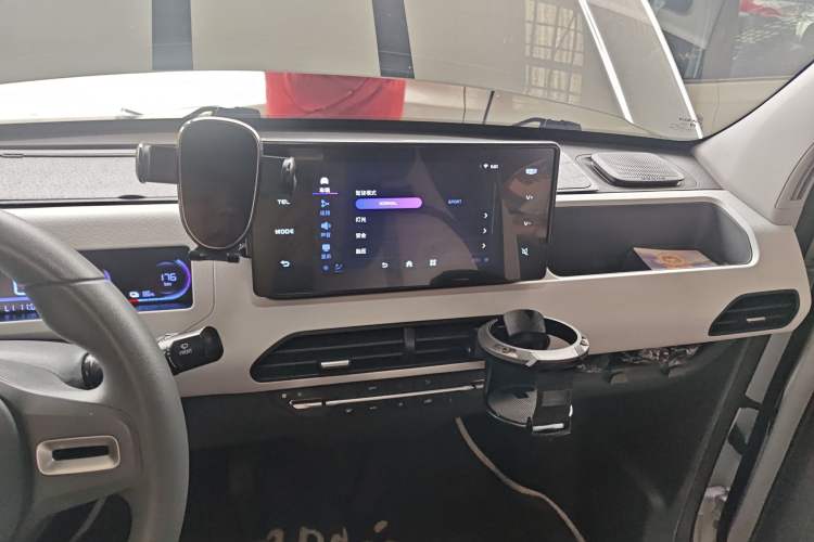 Used Geely Galaxy Panda 2024 Panda Mini 200km Endurance Bear
