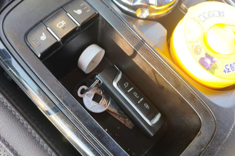 Used GAC Trumpchi GS4 2018 235T Automatic Two-Wheel Drive Luxury Smart Connectivity Version Vehicle Key