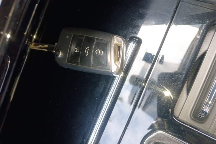 Used Volkswagen Teramont X 2020 330TSI Two-Wheel-Drive Prestige Luxury Edition
