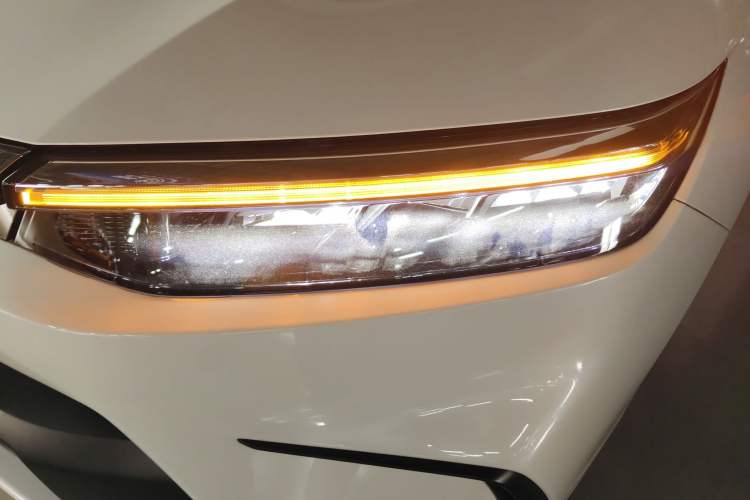 Used Honda Breeze 2023 240TURBO Two-Wheel-Drive Luxury Edition 5 Seats Left Front Headlight