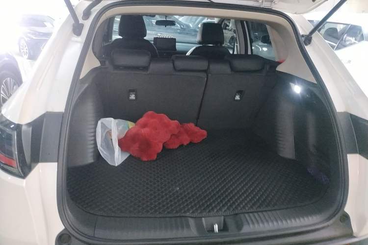 Used Honda ZR-V 2022 1.5T CVT Elite Edition Trunk