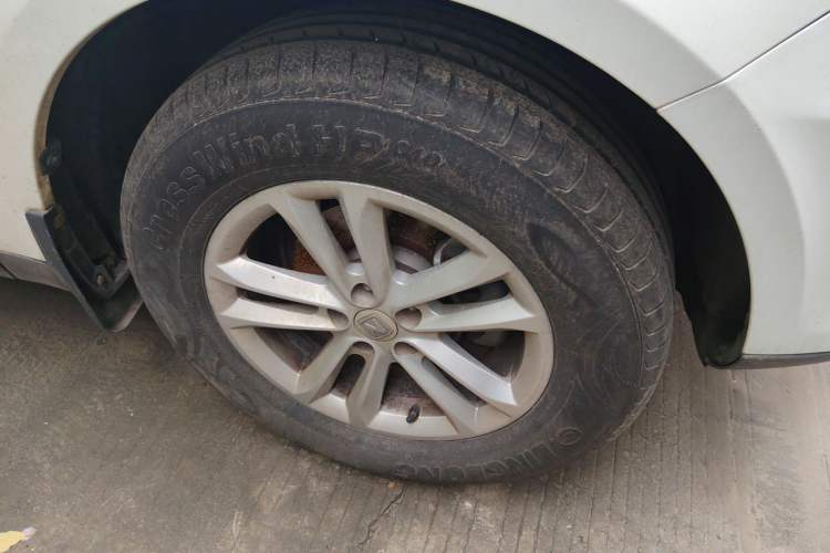 Used Zotye T600 2016 1.5T Manual Elite Edition Right Front Wheel Hub