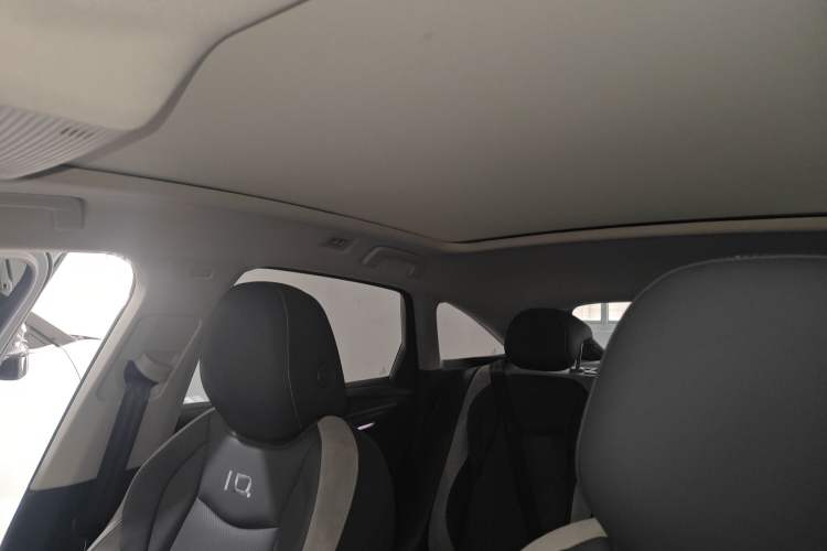 Used Volkswagen ID.7 VIZZION 2024 PRO Model Headliner