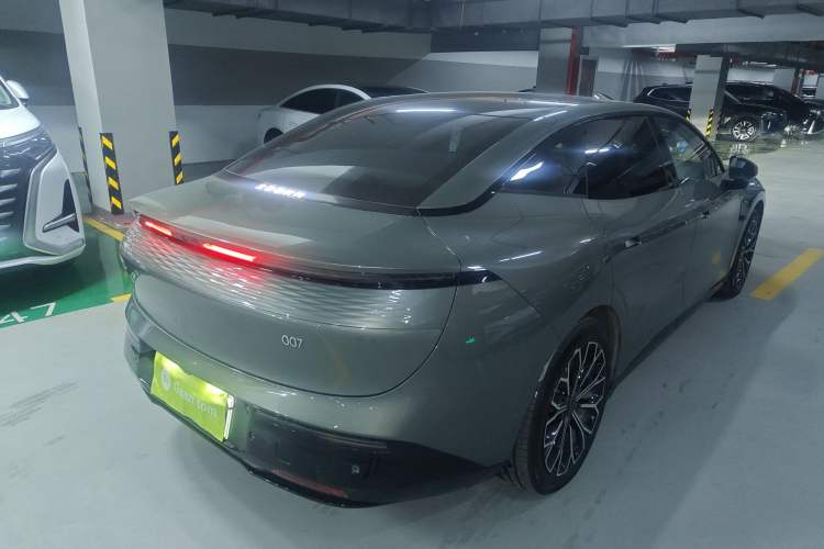 Used Zeekr 007 2025 Long-Range Rear-Wheel-Drive Intelligent Driving Version 100 kWh Rear Right 45 Deg