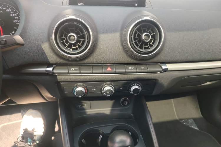 Used Audi A3 2020 Restyled Limousine 35 TFSI Ambition Version China VI
