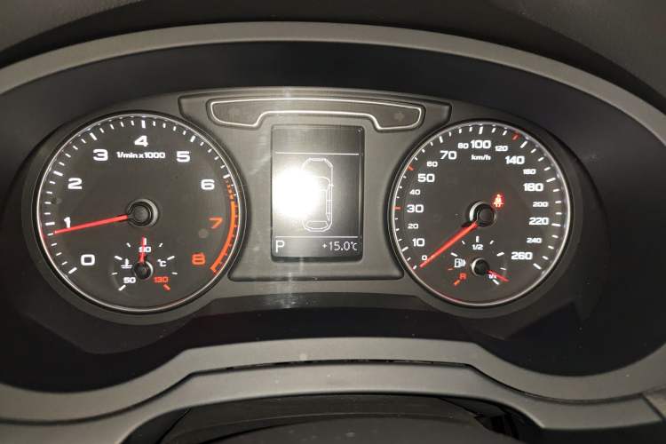 Used Audi Q3 2015 30 TFSI Comfort Model
