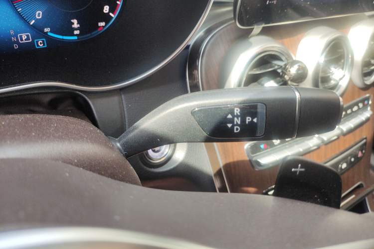 Used Mercedes-Benz GLC 2021 GLC 300 L 4MATIC Dynamic Model Gear Lever