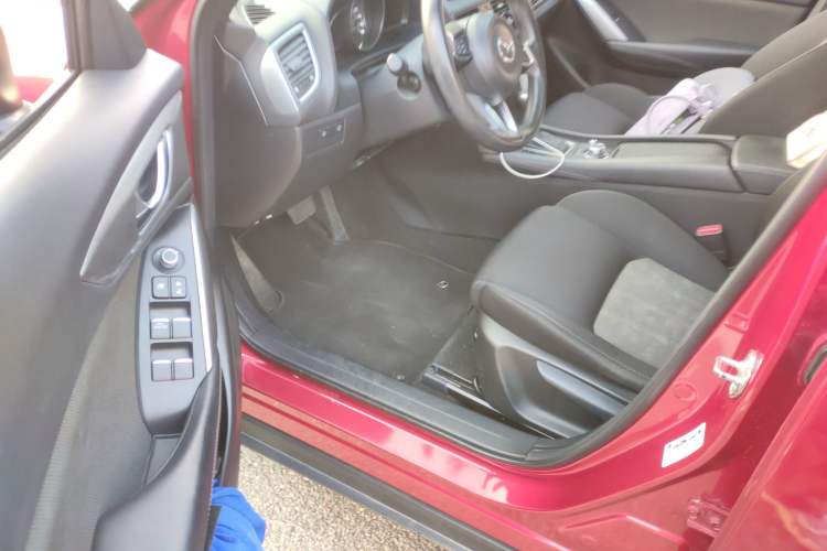 Used Mazda CX-4 2018 2.0L Automatic Two-Wheel Drive Blue Sky Dynamic Version China VI Standard