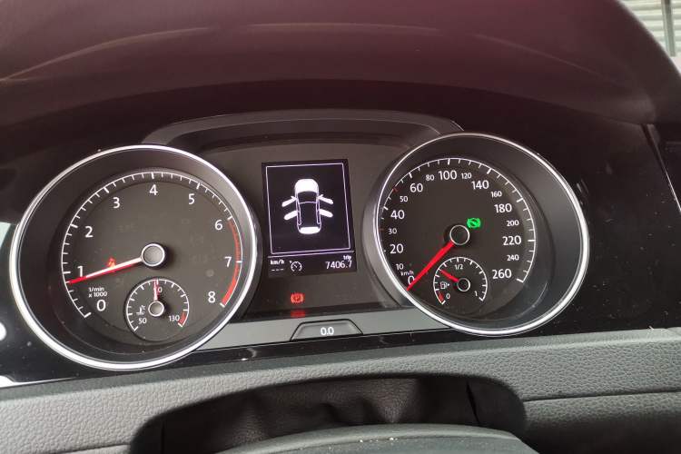 Used Volkswagen Golf 2018 280TSI Automatic R-Line Model
