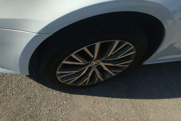 Used Volkswagen FAW-Volkswagen CC 2016 2.0 TSI Luxury Model
