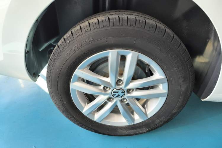 Used Volkswagen Santana 2019 1.5L Manual Fashion Edition China VI Standard
