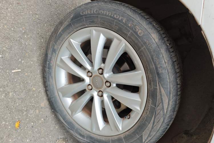 Used Haval H2 2016 Red-Label 1.5T Manual Two-Wheel Drive Luxury Model