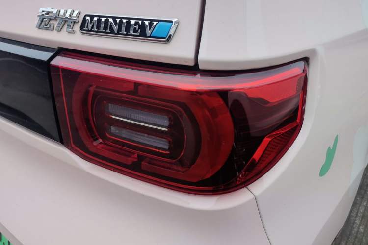 Used Wuling Hongguang MINIEV 2022 Macaron Fashion Model Lithium Iron Phosphate