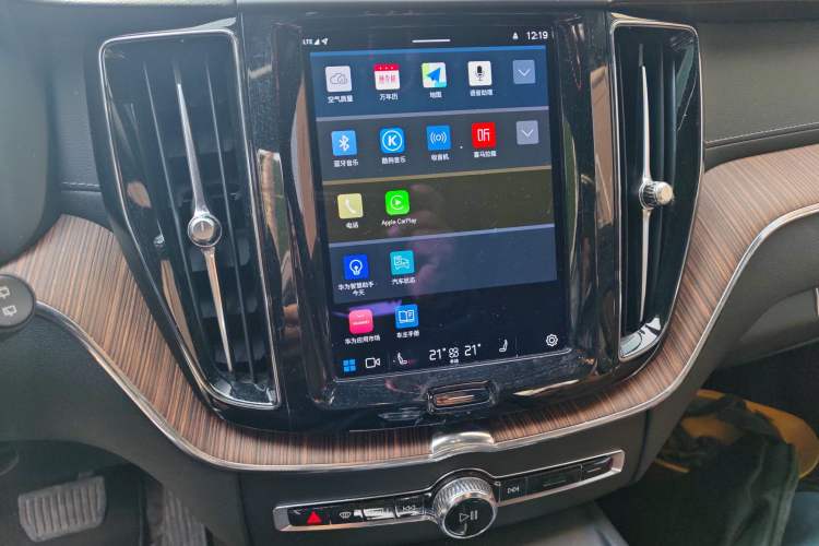 Used Volvo XC60 2023 B5 4x4 Smart Luxury Edition