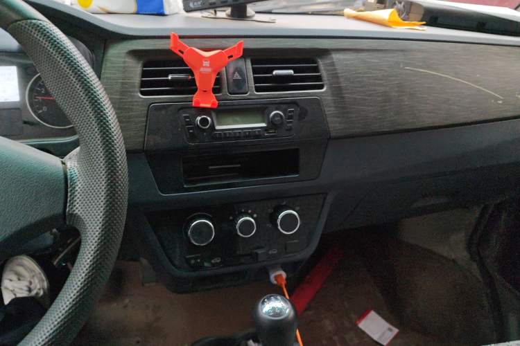 Used Jinbei Hiace X30 2020 1.5L Van Super-Enjoyment Model China VI Standard SWC15M
