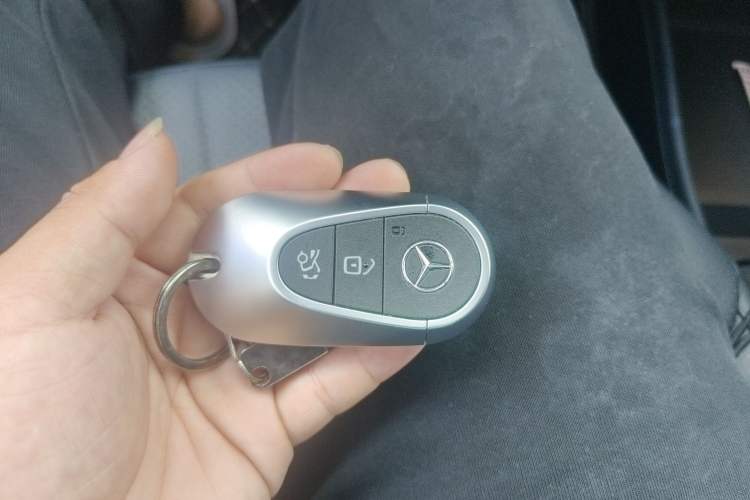 Used Mercedes-Benz EQE 2022 350 Luxury Edition Vehicle Key