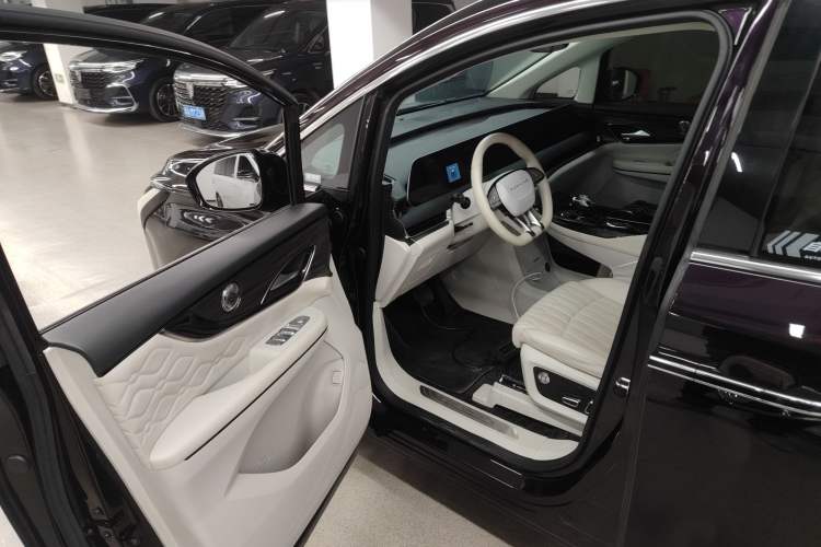 Used FORTHING Xinghai V9 2024 1.5TD 200km Qingyunti Series Premium Version