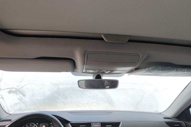 Used Skoda Superb 2016 TSI330 DSG Innovation Edition
