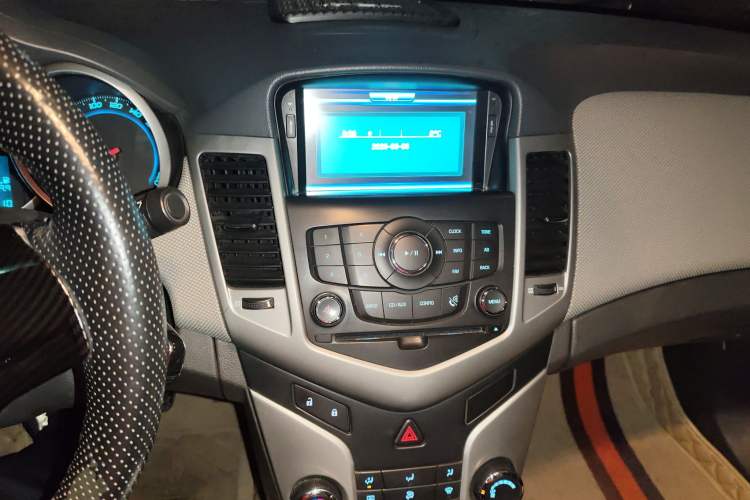 Used Chevrolet Cruze 2013 1.8L SE AT
