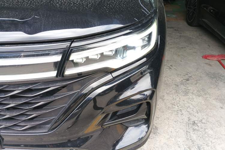 Used Roewe RX5 MAX 2021 Supreme Series 400TGI Automatic Luxury Cabin Edition