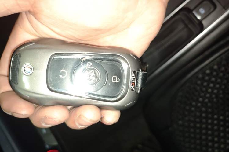 Used Buick Velite 6 2023 430km Range Commuter Version