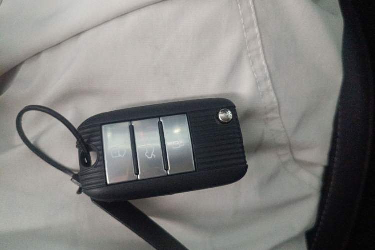 Used Roewe RX5 New Energy 2017 eRX5 50T Hybrid Connected Prestige Flagship Edition Vehicle Key