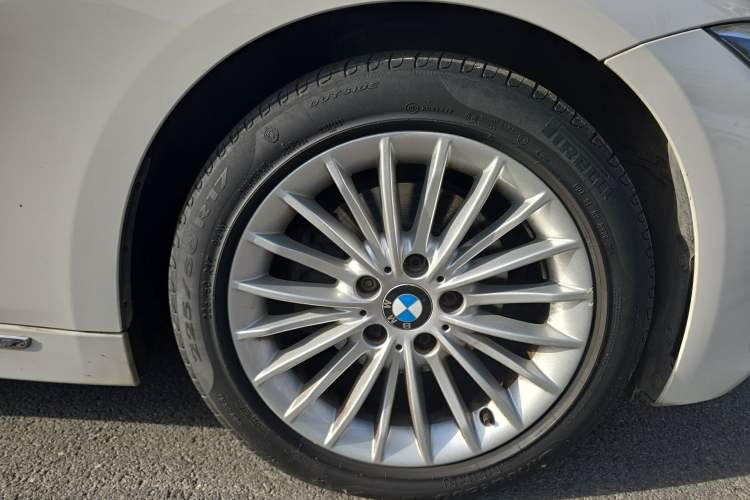 Used BMW 3 Series 2015 320Li Luxury Design Package
