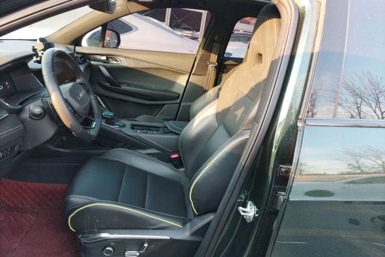 Used Lynk & Co 06 2023 Remix 1.5T Hero
