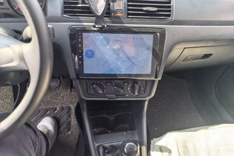 Used Volkswagen Santana 2016 1.6L Manual Fashion Edition