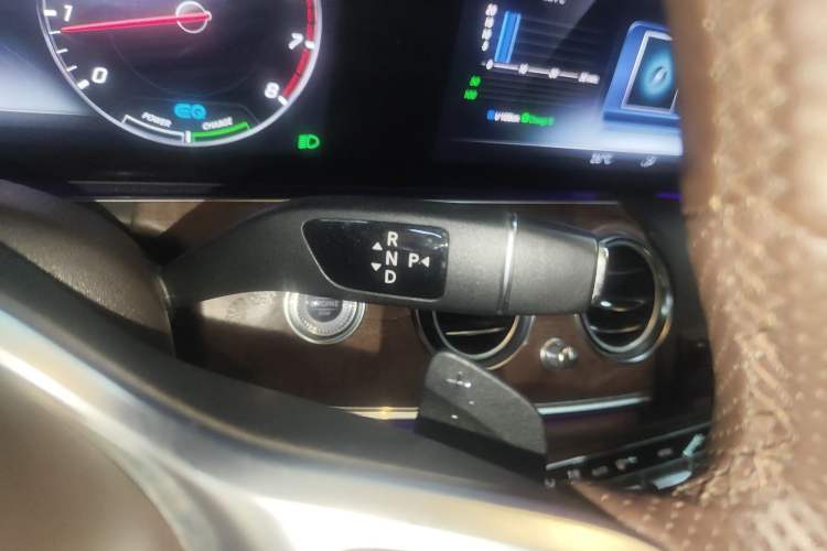 Used Mercedes-Benz E-Class 2020 E 260 L
