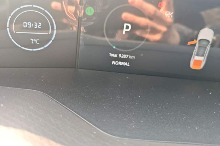 Used Changan UNI-V 2024 1.5T Prestige Sport Edition