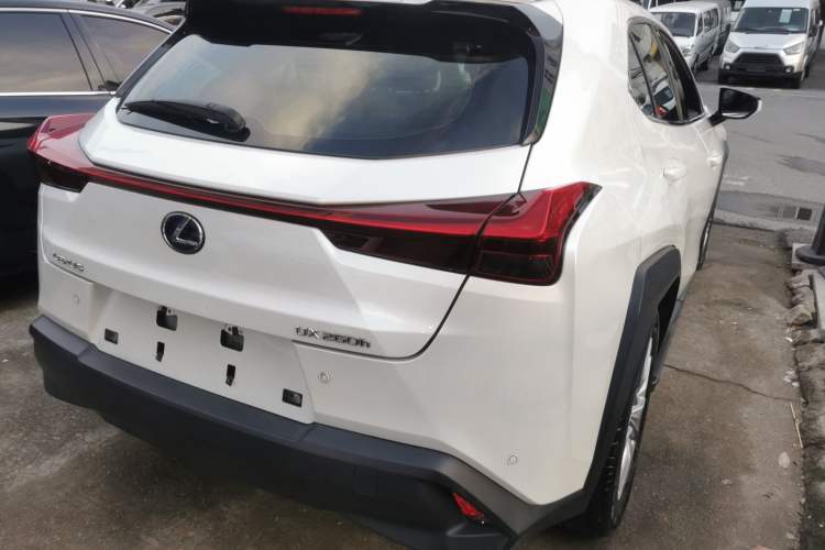 Used Lexus UX 2020 260h Explore & Adventure Edition