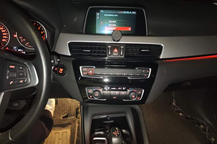 Used BMW X1 2018 sDrive20Li Leading Model
