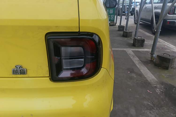 Used Geely Galaxy Panda 2023 Panda Mini 120km Cute Bear