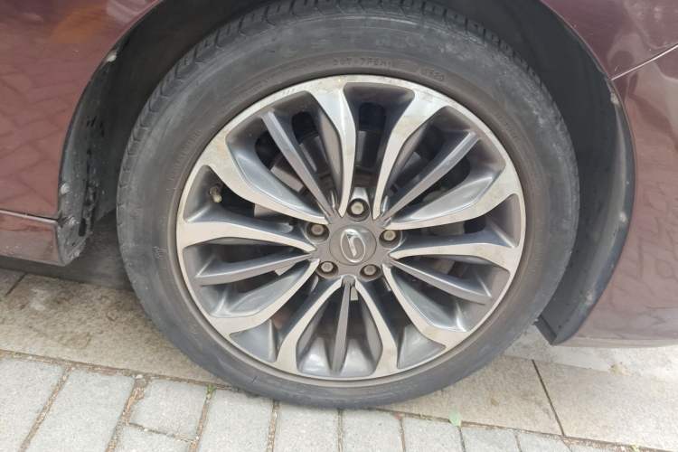 Used GAC Trumpchi GA6 2016 235T DCT Luxury Edition Right Front Wheel Hub