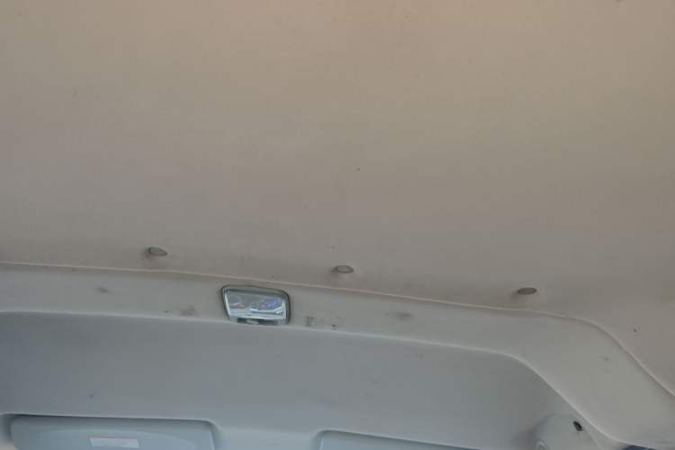 Used Nissan NV200 2012 1.6L 232 Seats Luxury Version
