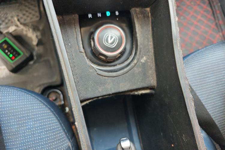 Used CHANGAN Benni E-Star 2021 National Edition Colorful Version Lithium Iron Phosphate (31.86 kWh) Gear Lever