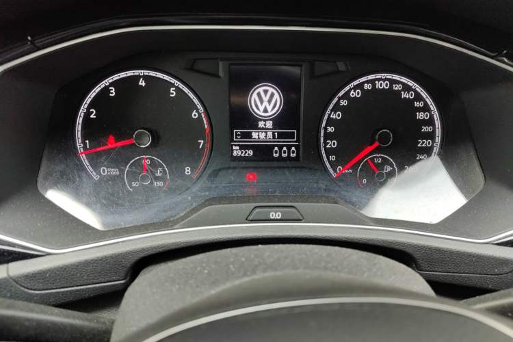 Used Volkswagen T-ROC 2018 280TSI DSG Two-Wheel-Drive Comfort Version China V Standard