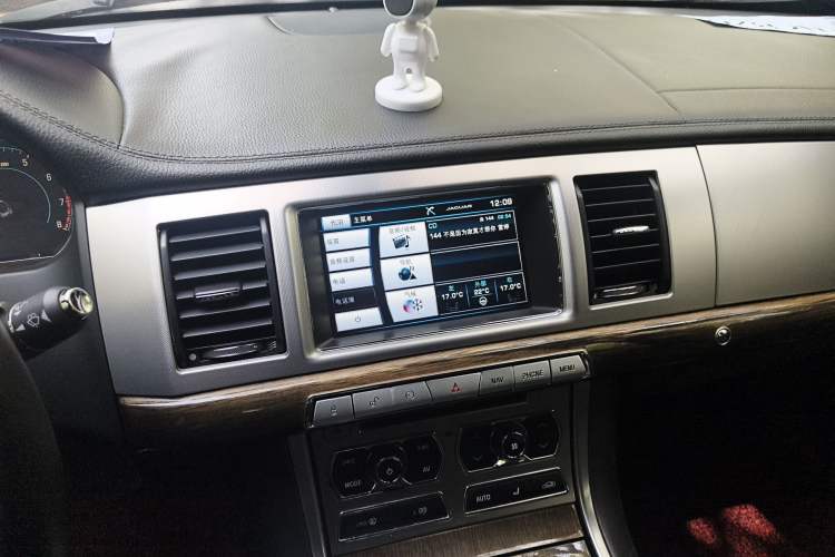 Used Jaguar XF 2015 XF 3.0 SC R-Sport Luxury Edition
