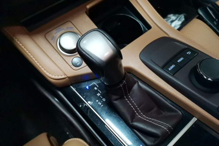 Used Lexus ES 2015 200 Elite Edition
