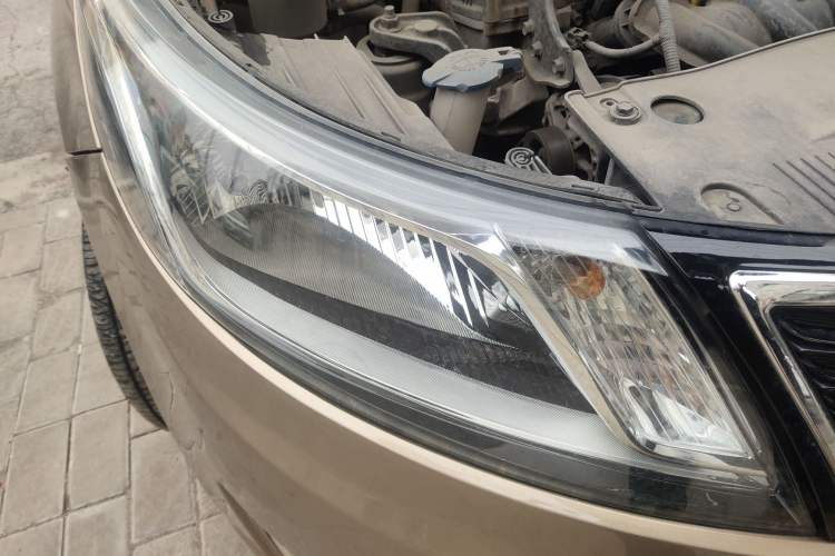 Used Kia K2 2012 Sedan 1.4L MT GLS Commemorative Edition