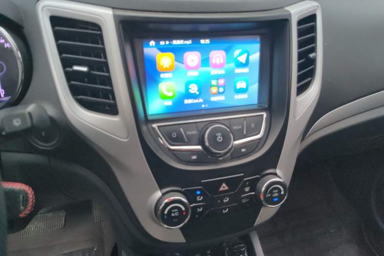 Used Changan CS35 2016 1.6L Automatic Luxury Model China V Standard
