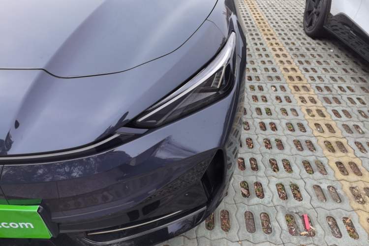 Used Volkswagen ID.UNYX 2024 Pro Long-Range Version