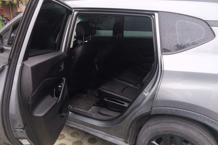 Used Chevrolet Orlando 2018 Redline 530T Automatic Zhaoxiang Edition (5+2 Seating) – China V Standard Left Rear Seat