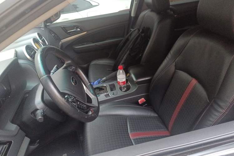 Used BYD S7 2015 2.0T Automatic Prestige Model
