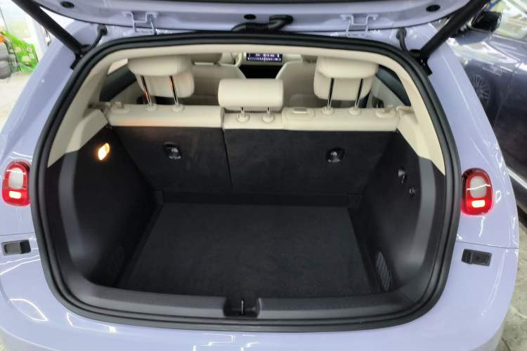 Used firefly firefly 2025 Illuminated Edition