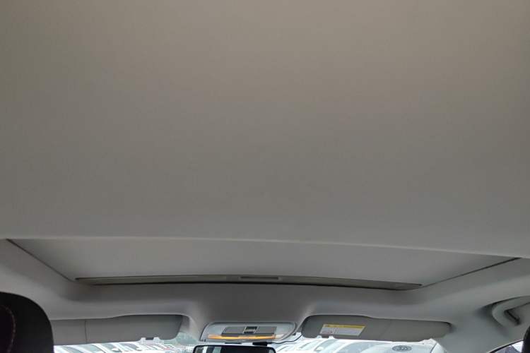 Used Roewe i6 2018 20T Automatic Flagship Edition Headliner