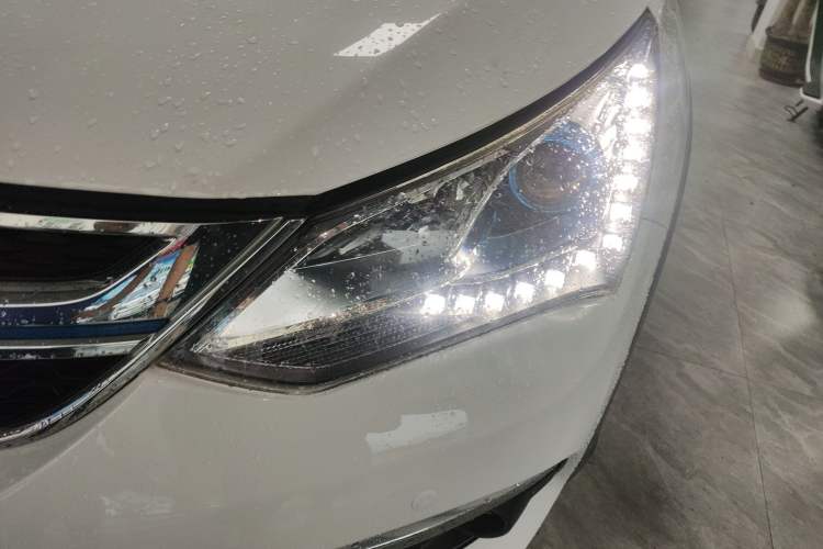 Used BYD Song New Energy 2017 Song DM 1.5TID All-Wheel Drive Luxury Model