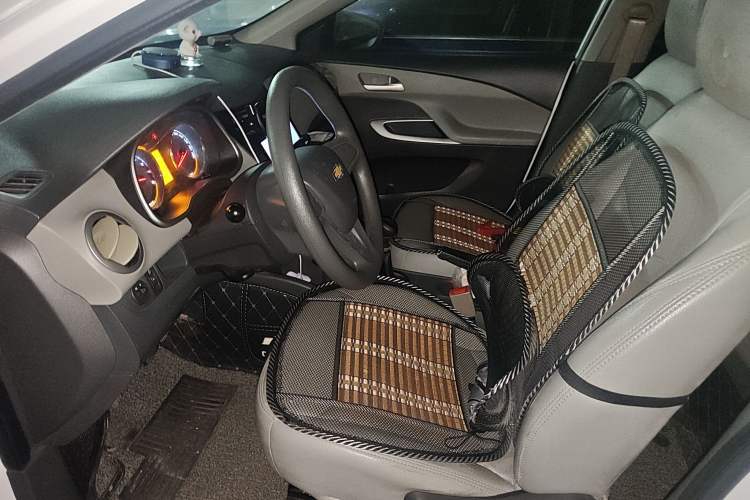 Used Chevrolet Sail 2015 Sail 3 1.5L Manual with Ideal Sunroof Edition